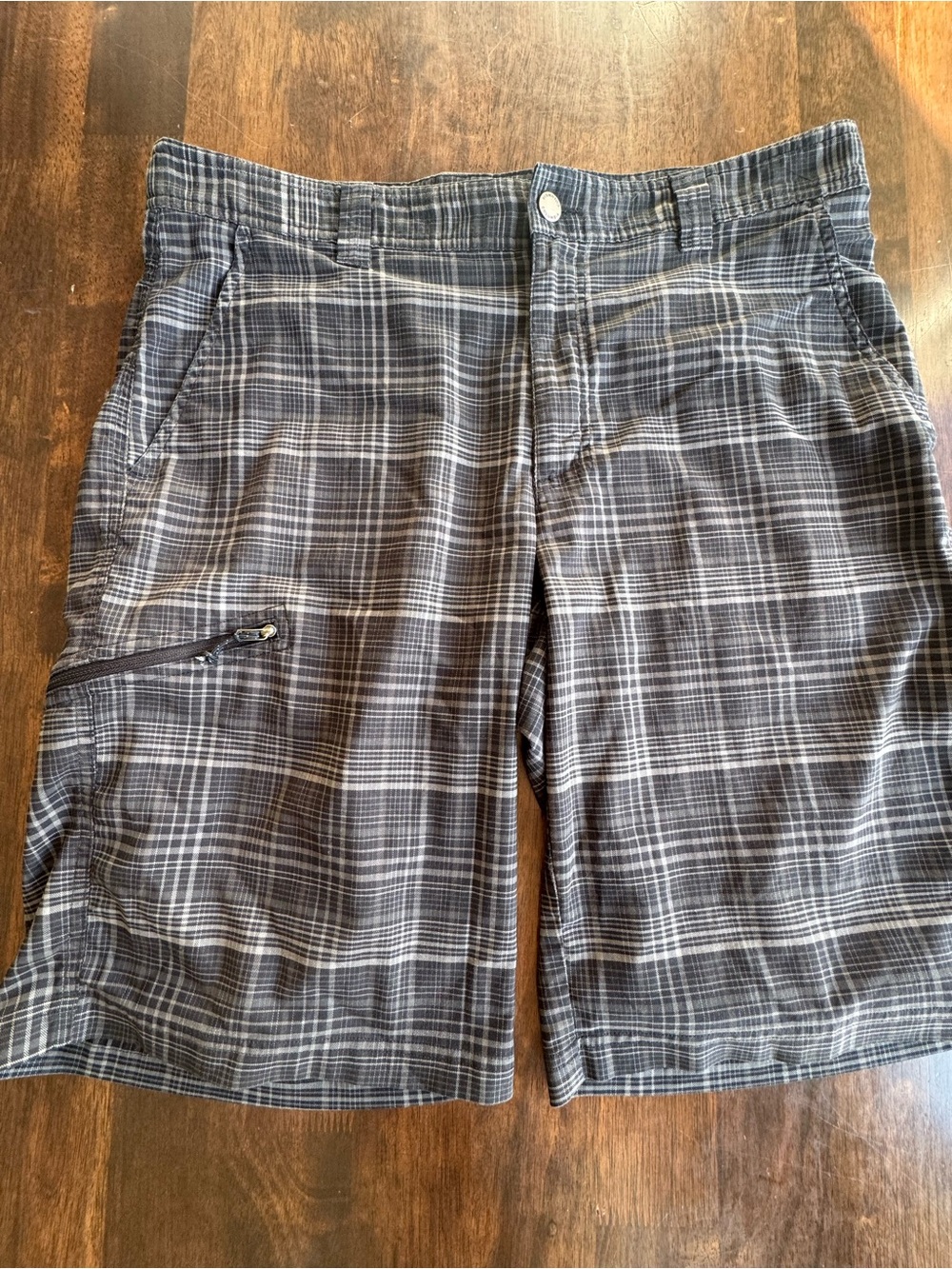 Columbia Men's omni-wick Plaid Shorts golf boating Sz 36